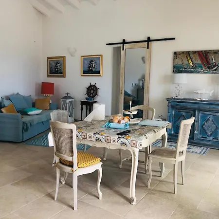 ヴィラ Luxury& Charme Vista Mare Sardinia House *