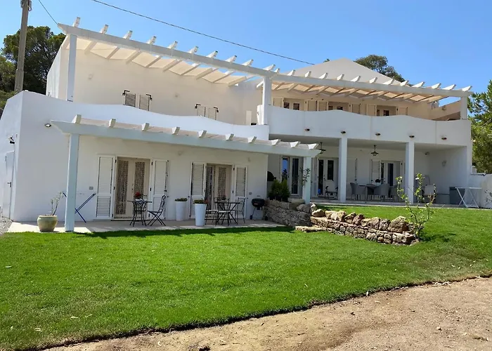 Villa Luxury& Charme Vista Mare Sardinia House *